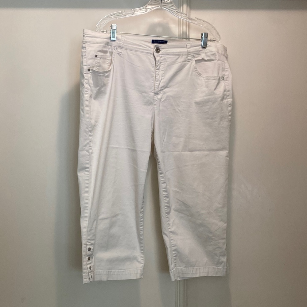 White Bandolino Cotton Capris (Mandie) Size 18W